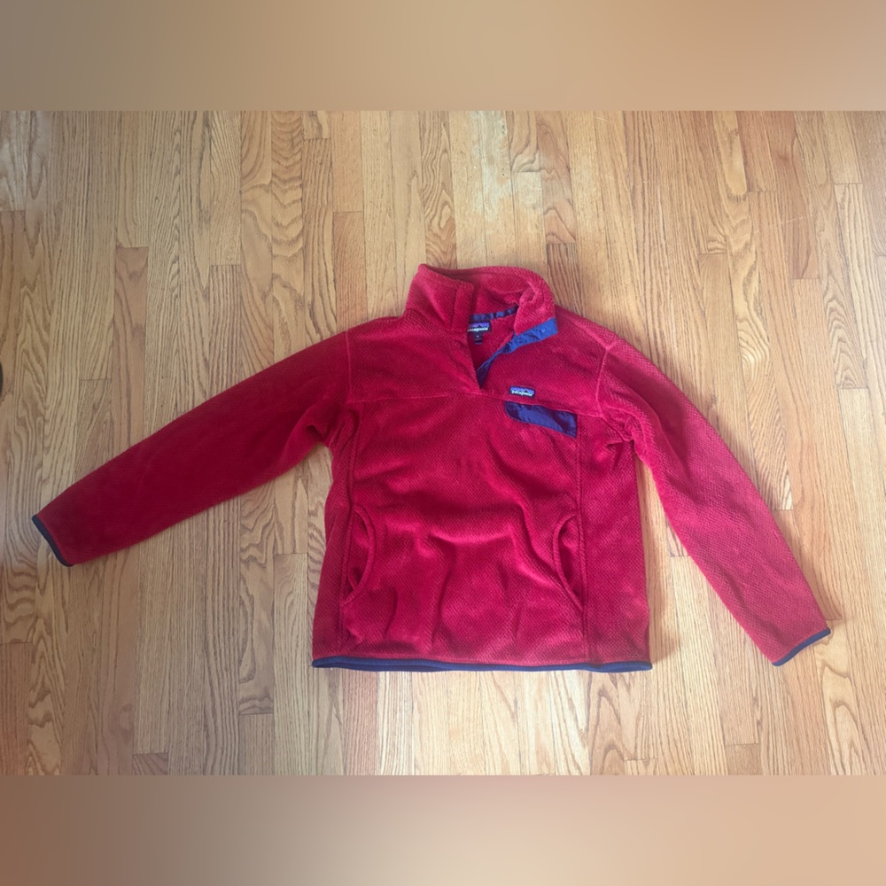 Patagonia Womans Red Fleece Pullover